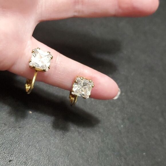 Gold tone rhinestone clip on earrings - Picture 7 of 7